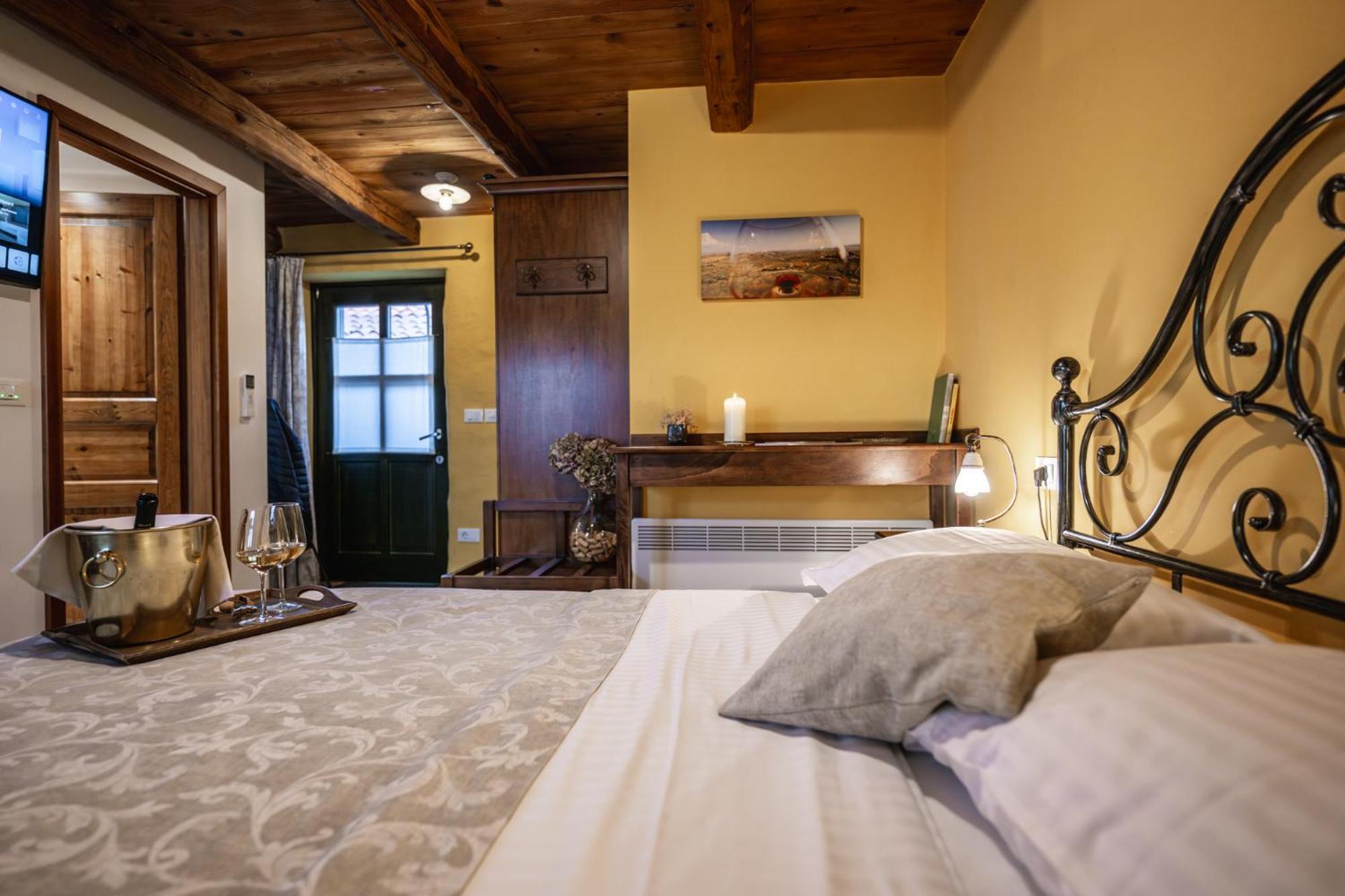 House Marica Bed and Breakfast Smartno Værelse billede